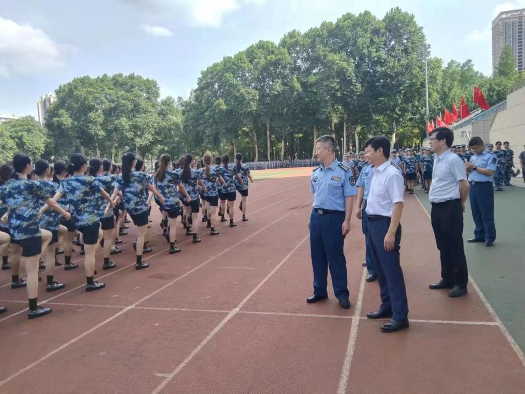 武汉空军预警学院宿舍图片